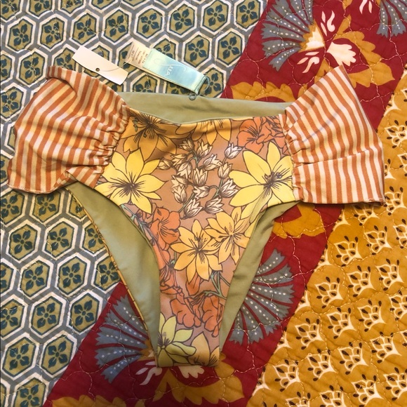 NEW Seea Set Anthro Doheny Rashguard & Milos Bikini Bottom Top Sz M, Bottom Sz S - Picture 9 of 14